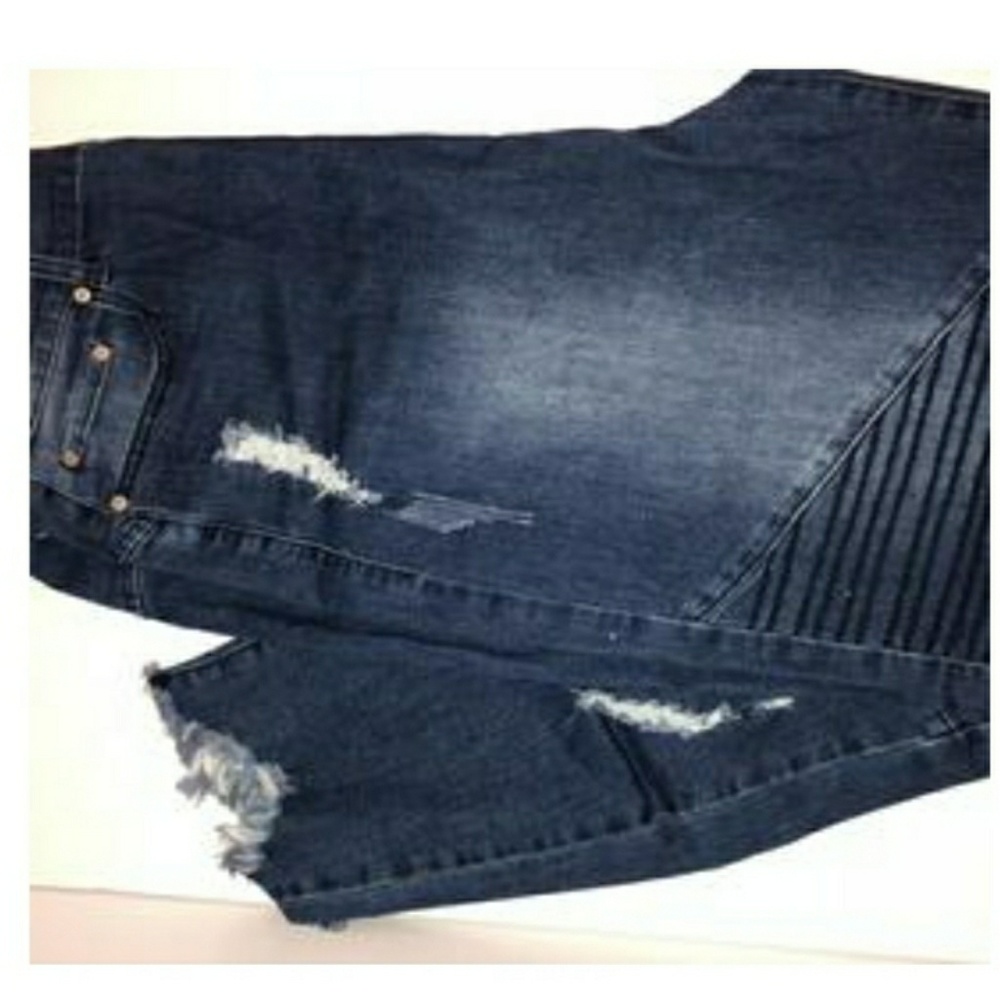 Distressed Skinny Jeans